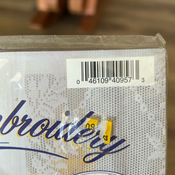 Vintage Bucilla Silk Ribbon Embroidery Kit March Daffodil Flower NOS NIP 90s - Picture 8 of 8